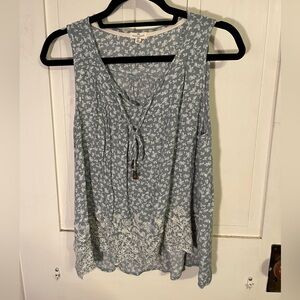 Floral Sleeveless Blouse in Light Blue